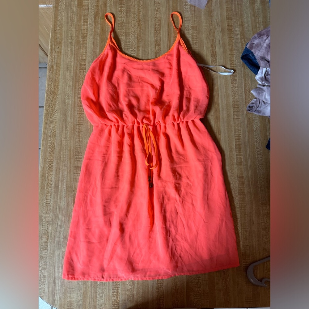 Women’s dress size S